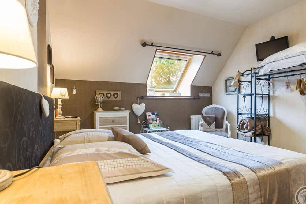 Charmante longère avec terrasse privée, au calme près de Cherbourg, pour 4 personnes avec parking in Gonneville, Côte de la Déroute