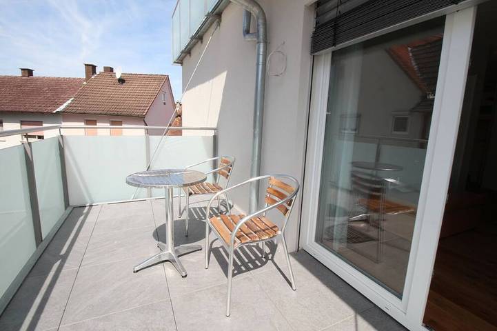 Schloßberg-Apartment, direkt an Frankfurtrheinmain in Alzenau, Spessart-Mainland