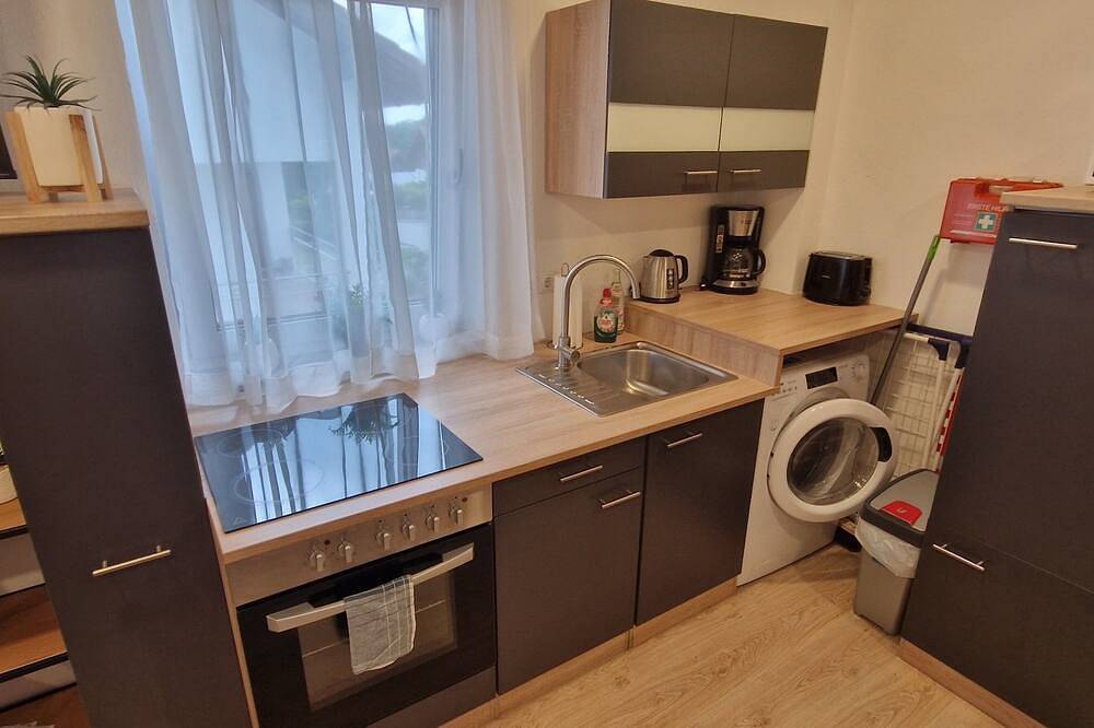 Appartamento intero, Apartment kitchen, Wlan, Smart Tv, modern, single bed in Roding, Baviera Orientale