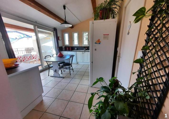 Gîte pour 7 personnes, avec vue sur le lac et balcon à Esparron-de-Verdon - 4