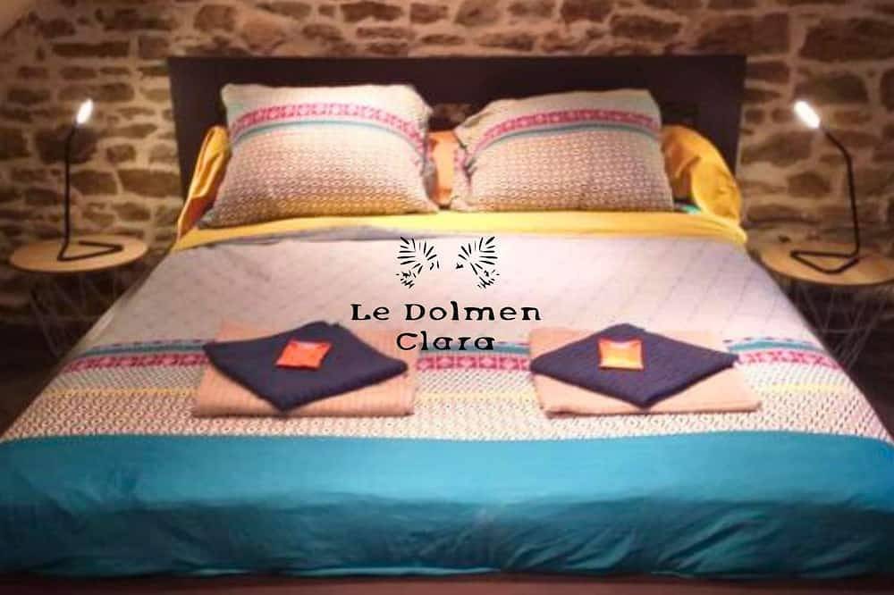 Le Loft du Dolmen Clara classé 5 étoiles, entre mer & campagne in Plounévez-Lochrist, Ceinture Dorée