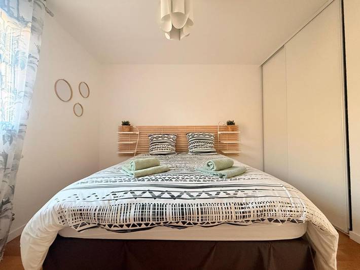 Gîte pour 2 personnes, avec terrasse et vue dans Cassy - 2