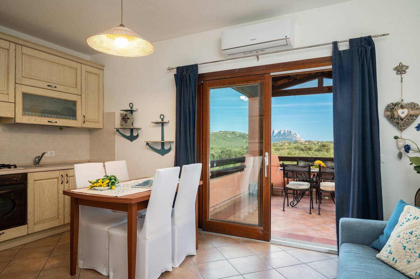 Appartamento intero, Myrsine 54 - appartamento con vista su Marina Maria e Tavolara in Murta Maria, Gallura