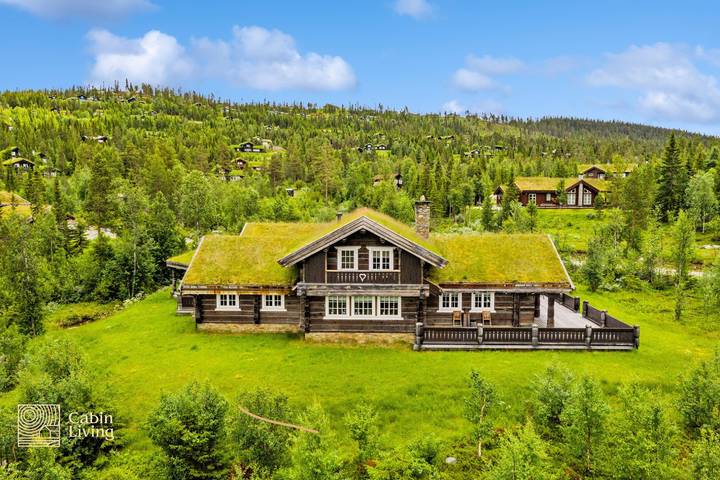 Casa rural para 20 personas, con balcón - 1