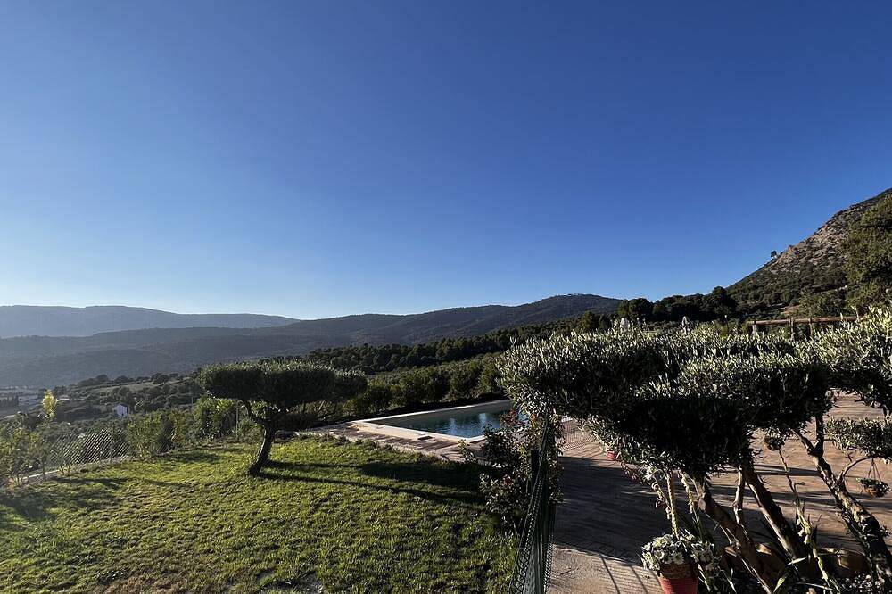 Apartamento rural para parejas con piscina en Sierra de Cazorla in El Almicerán, Cazorla
