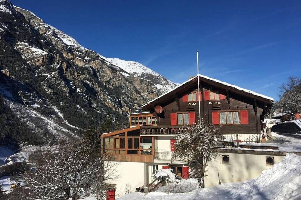 Ganze Wohnung, Chalet Veilchen in St. Niklaus, Walliser Alpen