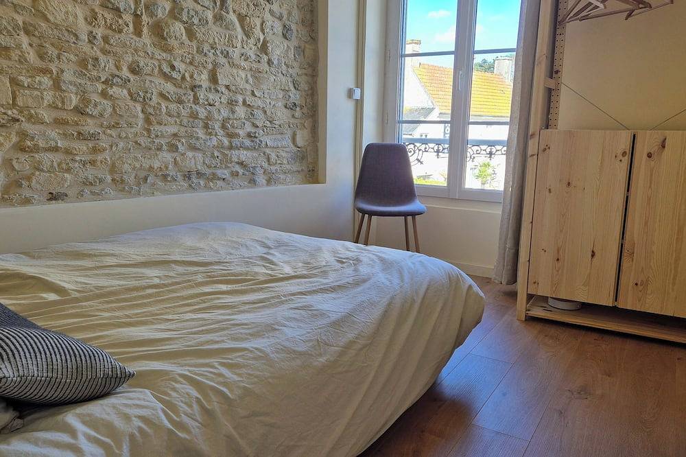 Maison avec terrasse en plein coeur d'Arromanches à 300 mètres de la plage in Arromanches-les-Bains, Région de Bayeux