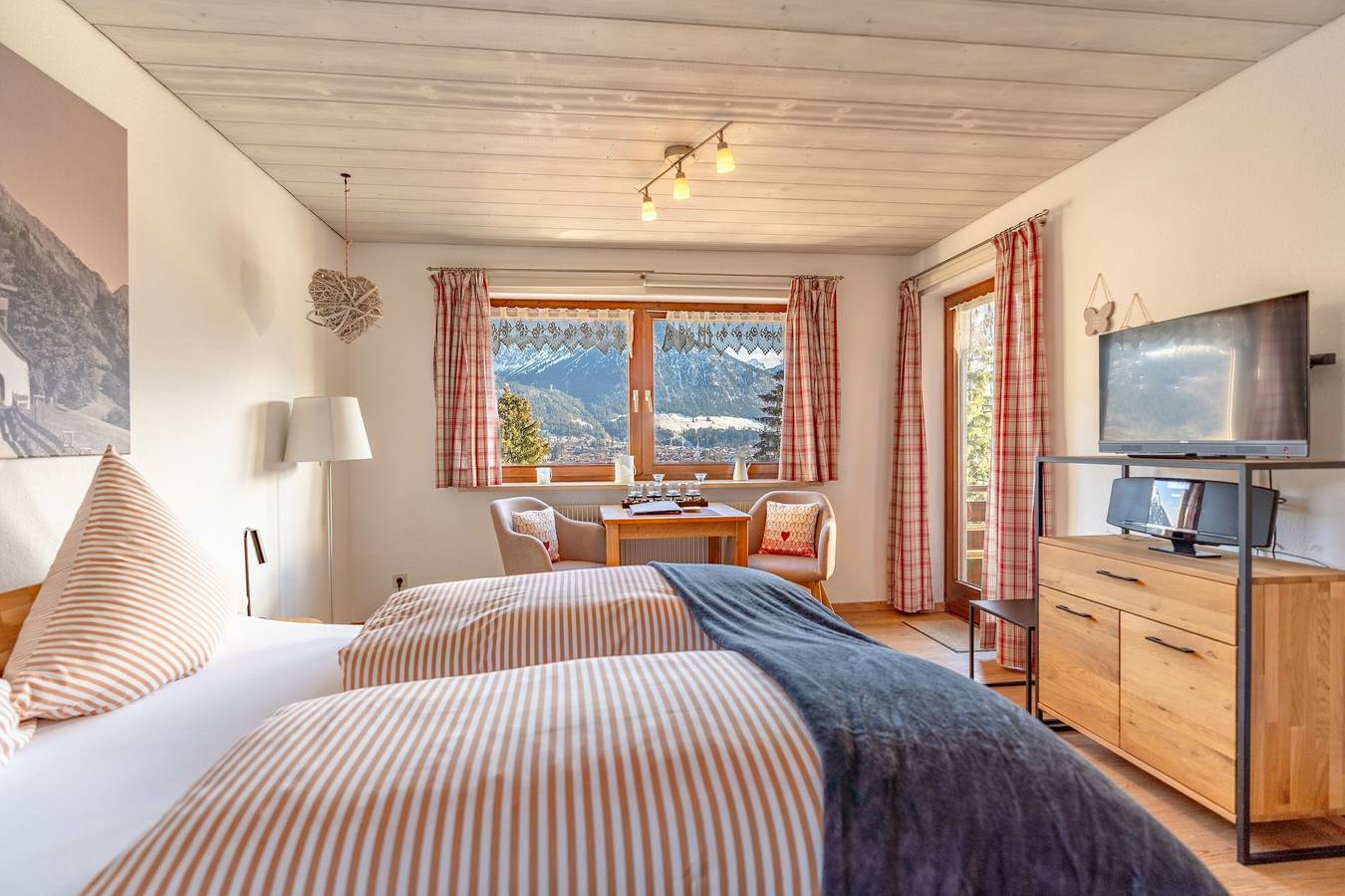 Ganze Ferienwohnung, Haus Bollwein Whg. 1 in Jauchen, Oberstdorf