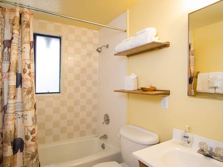 Vacation house for 8 people, with terrace and hot tub - 1
