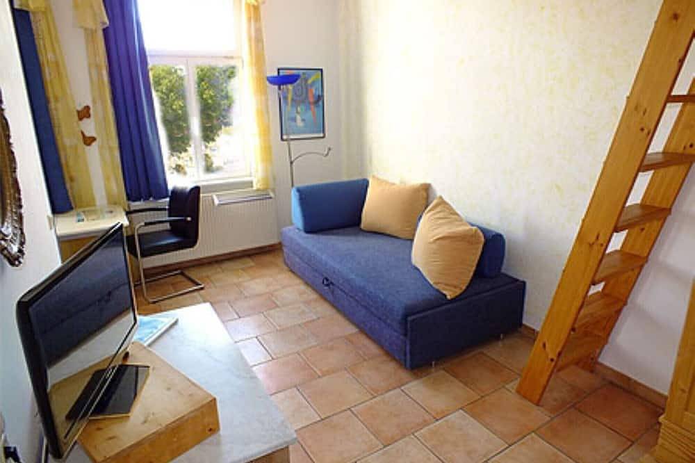 Ganze Wohnung, Ferien- und Tagungshaus Mutabor, im Ort, ruhig, nah an Strand, Geschäften, Lokal in Drei Kaiserbäder, Heringsdorf