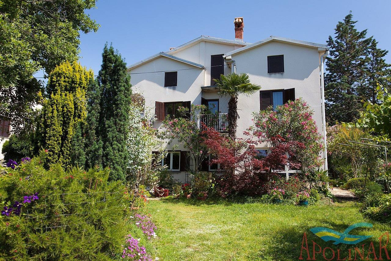 Ganze Wohnung, Spacious apartment Du  in  Malinska clouse to the sea in Milcetici, Krk