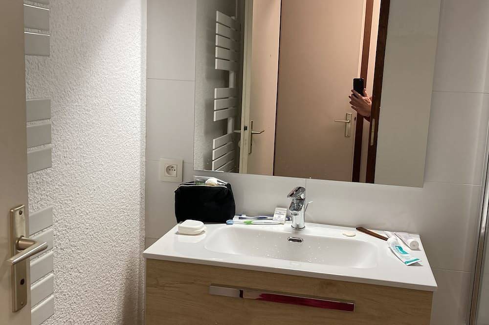 Entire apartment, 1 bedroom apartment 27 m2 4 People near the Gondola in Les Contamines-Montjoie, Pays du Mont-Blanc