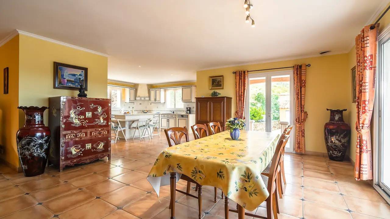 Villa für 6 Personen (190 m²) in Roquebrun in Roquebrun, Béziers und Umgebung