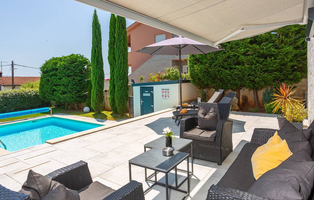 Beautiful Villa Estate 1 in Island of Krk in Krk Ciudad, Krk (isla)