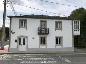 Gîte pour 7 personnes, avec vue et balcon à Guitiriz