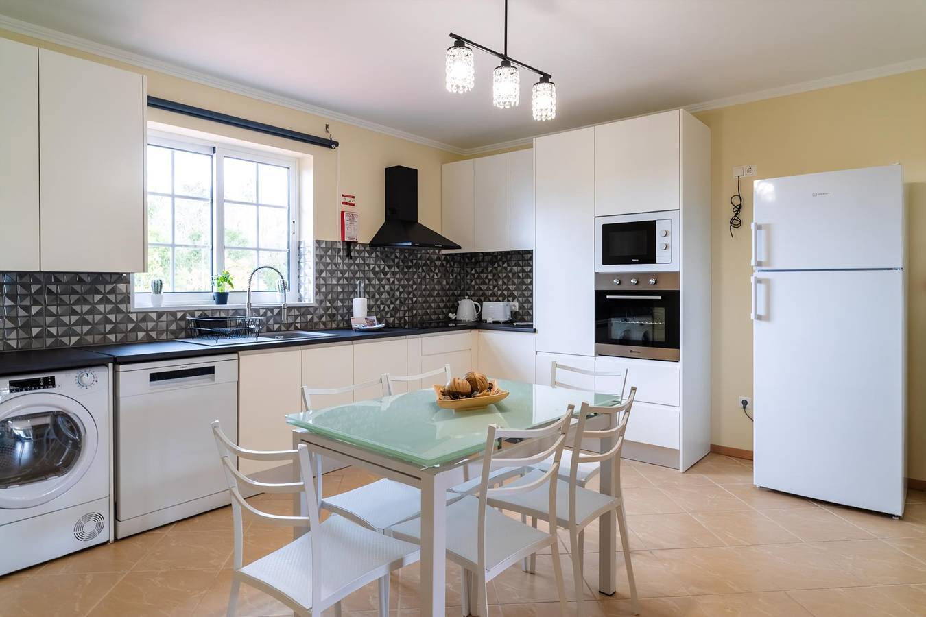 Ganze Wohnung, Ferienwohnung für 4 Personen mit Balkon in Santana, Madeira