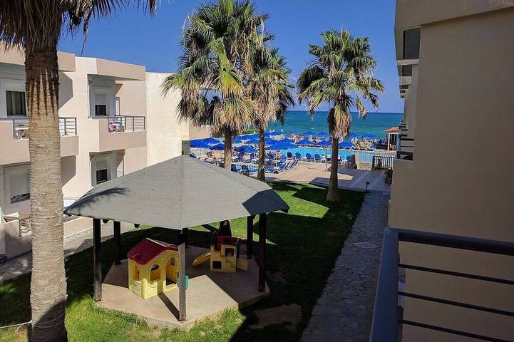 Hôtel pour 4 personnes, avec piscine et jardin