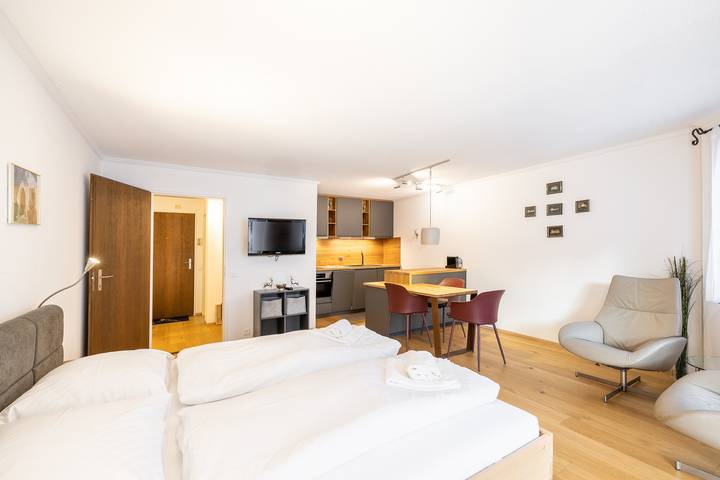 Ganzes Studio, 7304 Pure Freude in dieser stilvoll renovierten Wohnung mit moderner Küche in Vulpera, Tarasp