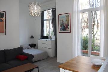 Gîte pour 2 personnes, avec jardin et terrasse à Eaubonne