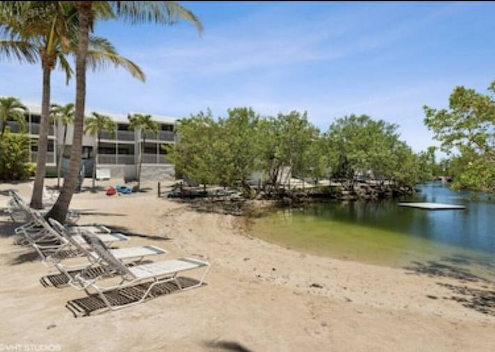 Vacation rental for 8 people, with pool and balcony in Key Largo