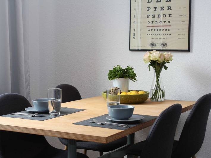 Ganze Ferienwohnung, Ferienwohnung Bauhausblick - Ferienwohnung 1- Dachgeschoss-online in Dessau, Dessau-Wörlitzer Gartenreich