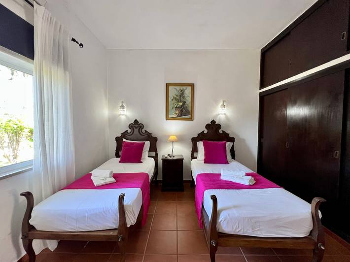 Gîte pour 6 personnes, avec jardin à Porches - 4