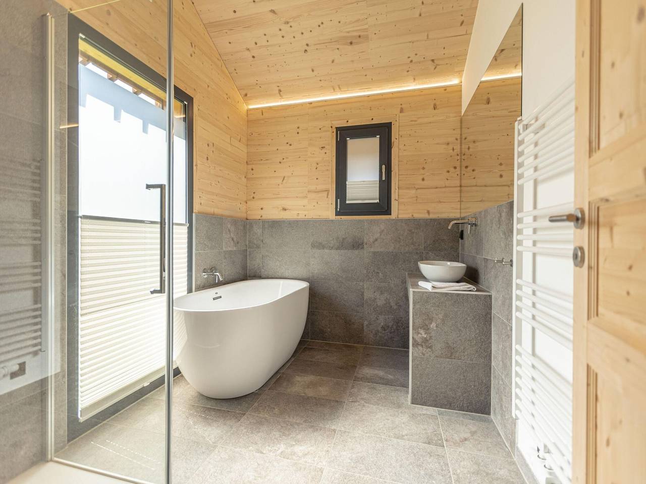 Lush chalet with private sauna in Stadl-Predlitz, Turracher Höhe