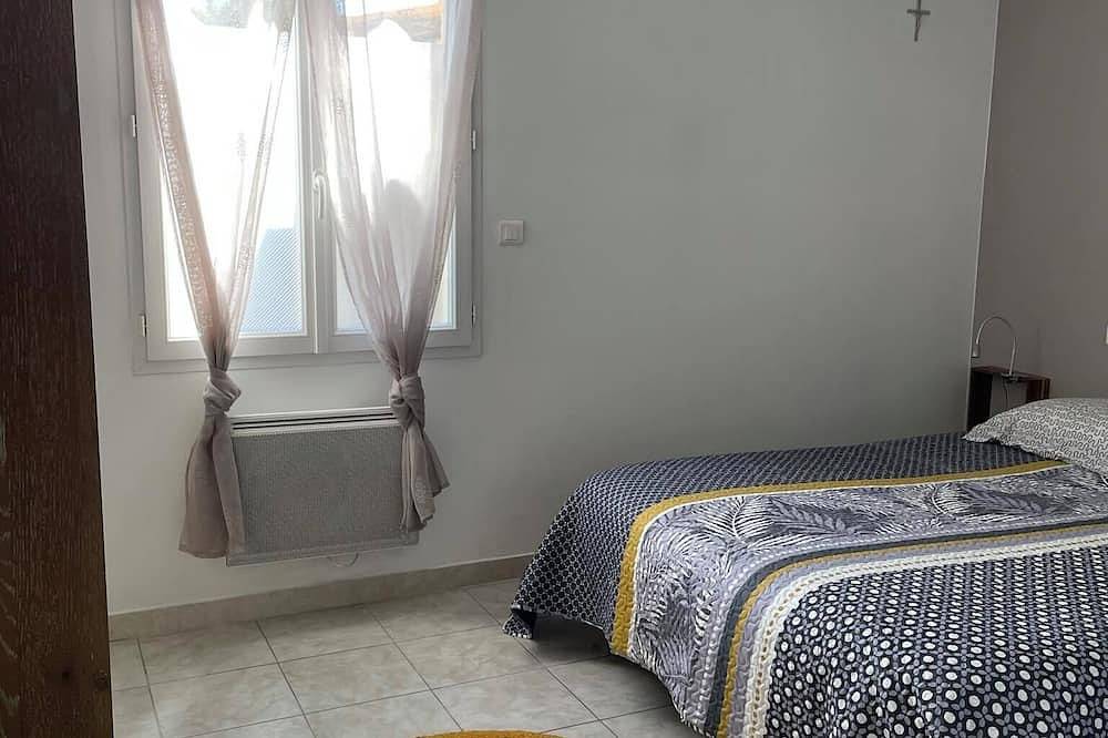 Maisonette Moderne au Coeur de la Provence. T2 65 m2 -eyragues in Eyragues, Region de Arles