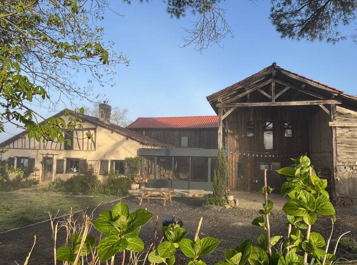 Gîte pour 8 personnes, avec terrasse et jardin - 1