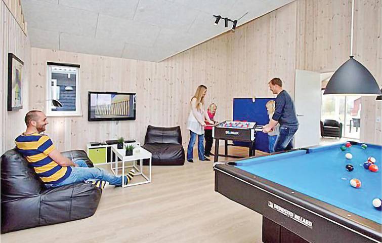 Ferienhaus für 18 Personen, mit Whirlpool und Garten sowie Pool und Sauna in Købingsmark Strand - 4