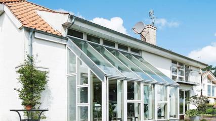Ferienhaus für 24 Personen, mit Sauna und Terrasse sowie Ausblick, mit Haustier in Årøsund