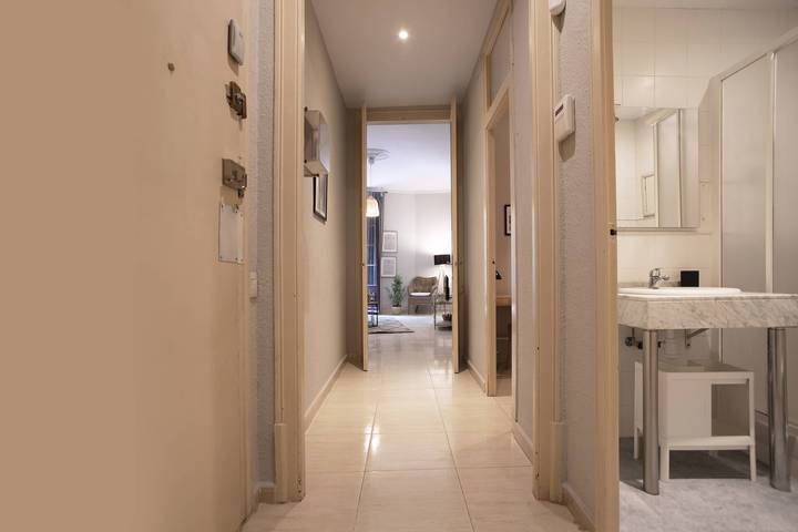 Ganze Wohnung, 22Man1017- Lovely apartment in Sant Antoni in Barcelona Zentrum, Barcelona