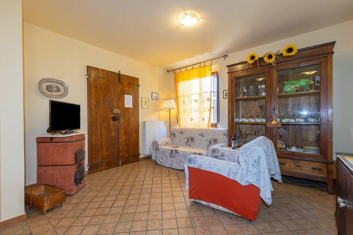 Ferienwohnung für 6 Personen, mit Garten und Kinderpool, mit Haustier in der Toskana - 2