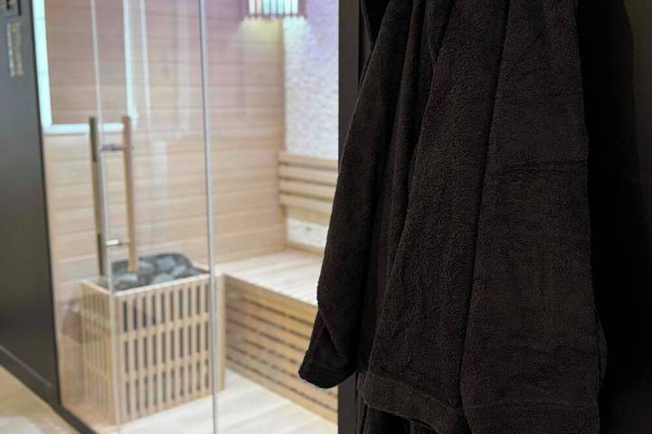 Ganze Wohnung, Unusual night: Sauna & private Spa • Lovescape in Sainte-Menehould, Marne