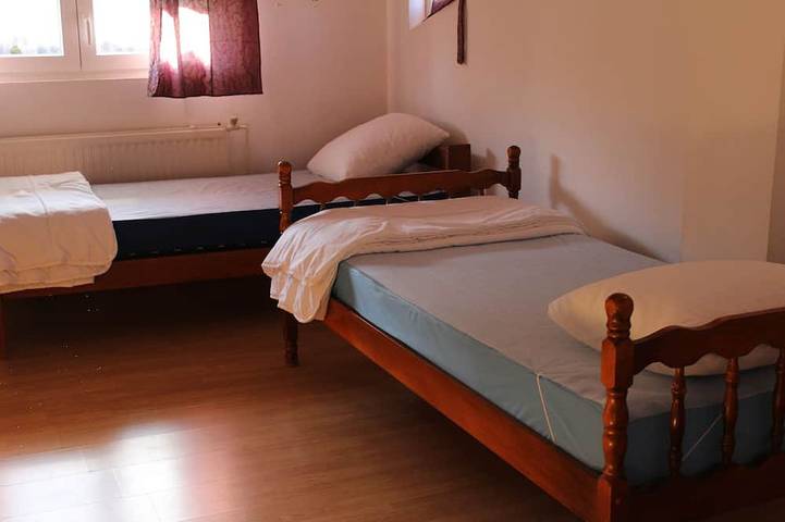 Location de vacances pour 12 personnes, avec terrasse à Éclaron-Braucourt-Sainte-Livière - 2