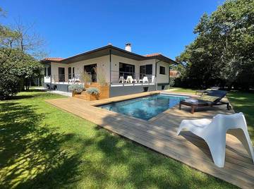 Ferienwohnung für 10 Personen, mit Pool und Terrasse in Hossegor