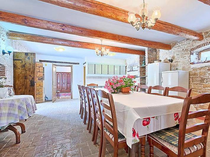 Villa pour 14 personnes, avec piscine et terrasse à Barat - 2