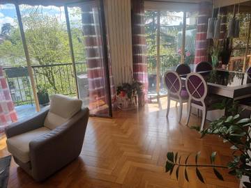 Gîte pour 4 personnes, avec vue et jardin à Vaucresson