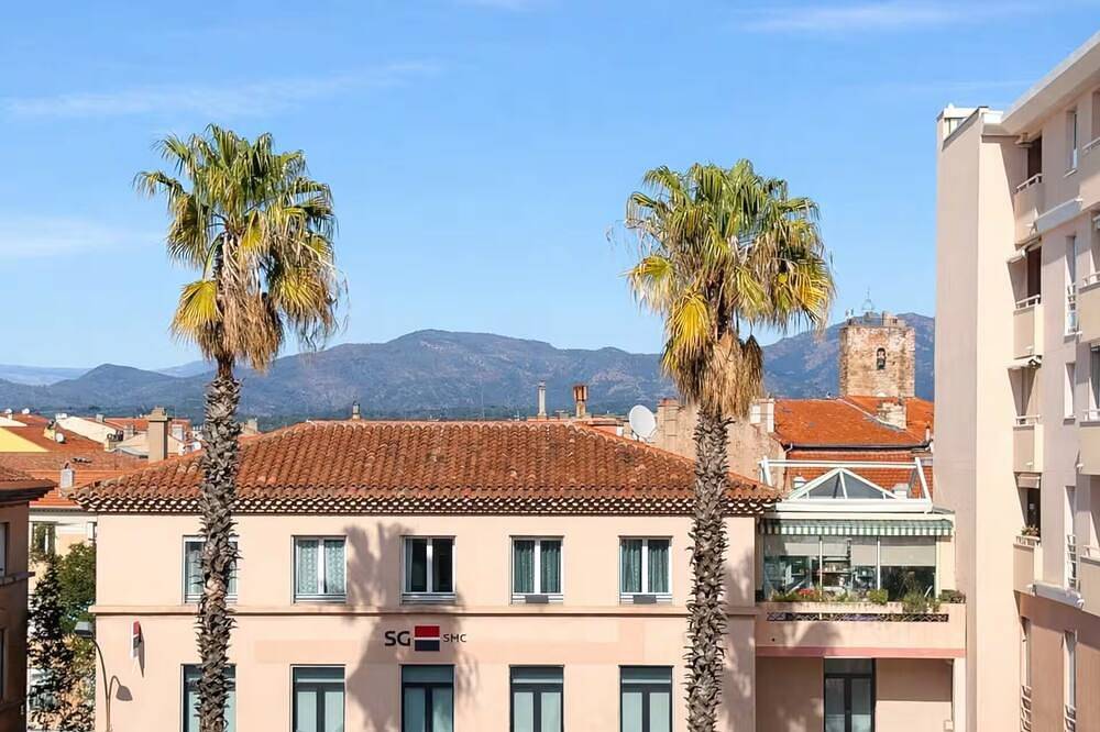 Ganze Wohnung, Exceptional apartment Carré d'or | Sea & Beach Walking distance in Saint-Raphaël, Massif de l'Esterel