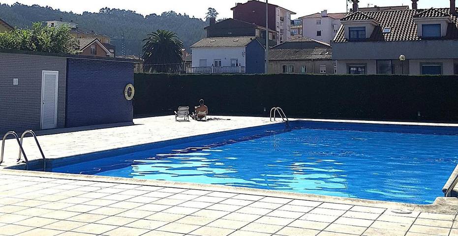 Apartamento para 4 personas, con piscina además de jardín y vistas en Soto del Barco