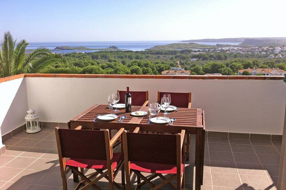Apartamento entero, Coves Noves- Relax en Menorca- Ideal para familias y desconectar- in Coves Noves, Es Mercadal