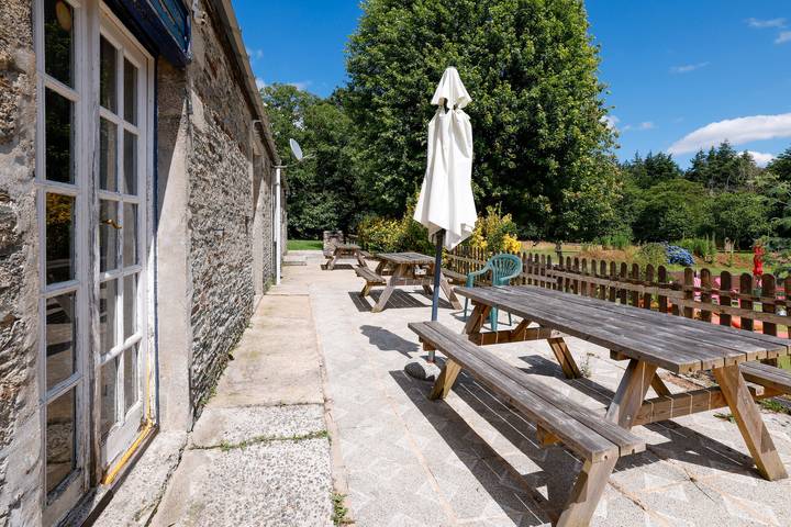 Ferieudlejning for 7 personer, med have og børnepool, børnevenlig i Bretagne
