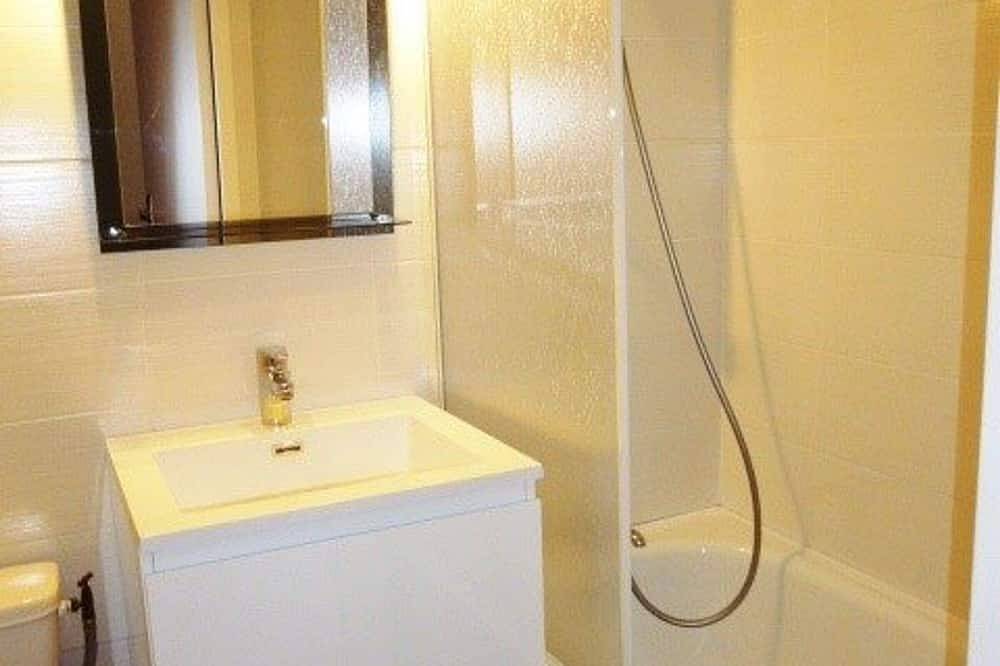 Apartamento entero, Estudio para 4 personas frente a pistas con cocina equipada y balcón – Arette, La Pierre St Martin in La Pierre Saint-Martin, Arette