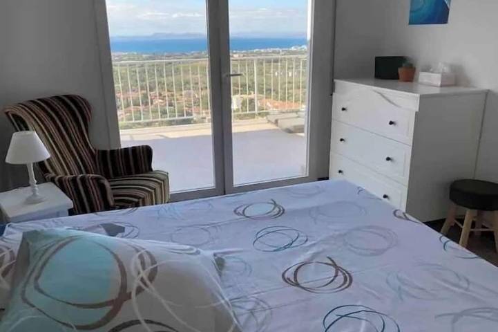 Magnifique villa avec piscine et vue panoramique in El Mas Fumats, Roses