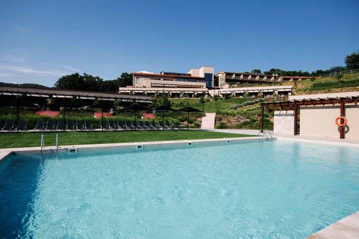 Hotel para 2 personas, con jardín y jacuzzi - 1