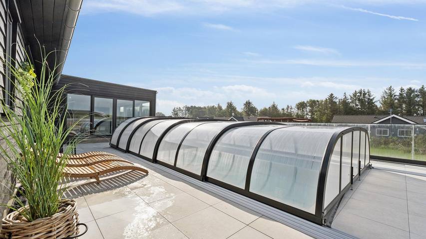 Ferienhaus für 36 Personen, mit Terrasse und Garten sowie Sauna in Hostrup Strand