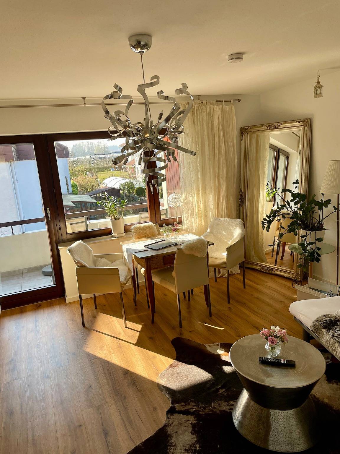 Mooie en stijlvolle vakantiewoning 'Casa Sofia' met balkon en wifi vlak bij het meer, foto 8