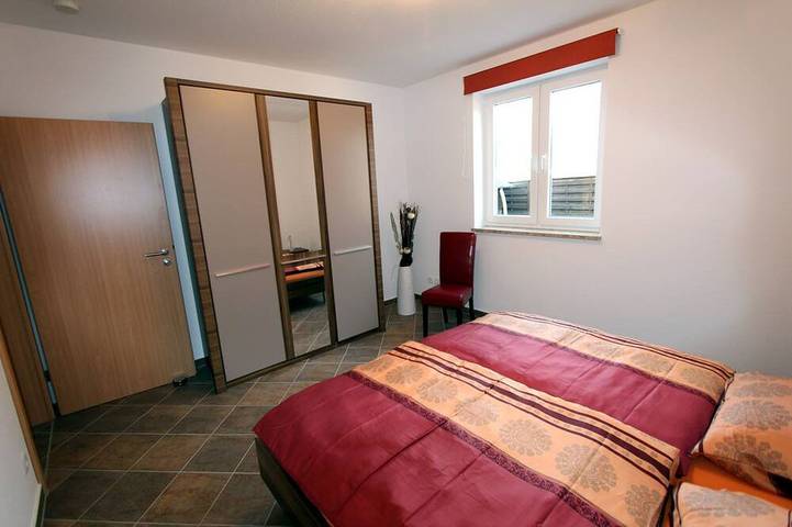 Ferienwohnung für 6 Personen, mit Terrasse und Sauna sowie Garten in Klink - 4