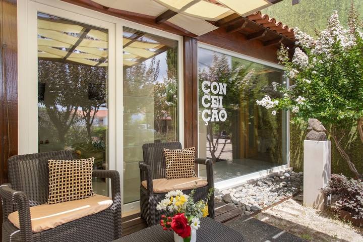D'Olívia Lovely Homes – Conceição: Casa rural con encanto rústico en el Oeste de Portugal in Cela, Leiria District