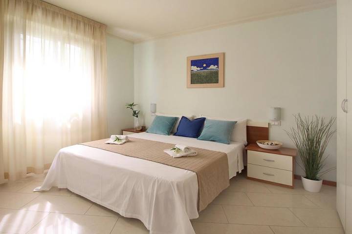 Appartamento per 3 persone, con Balcone e Terrazza nonché Giardino e Panorama a San Mauro A Mare